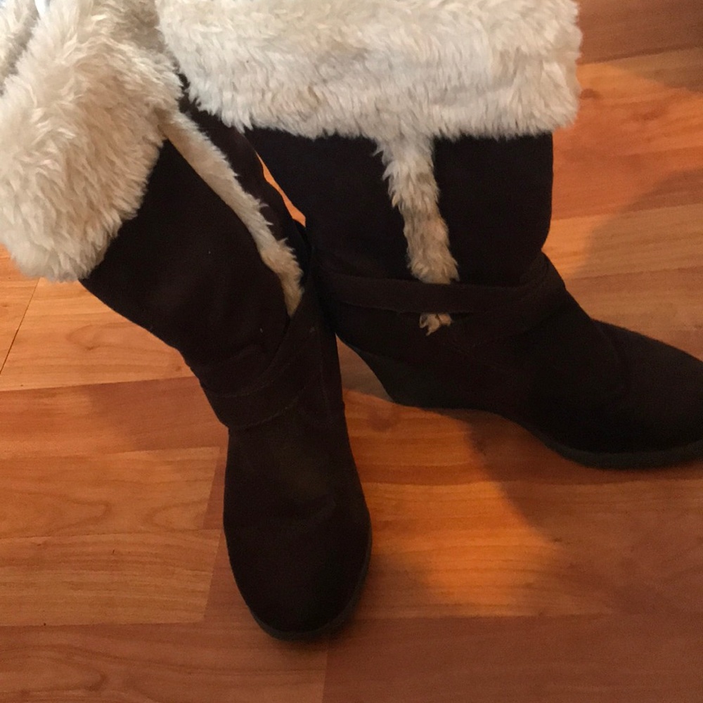 Healed boots